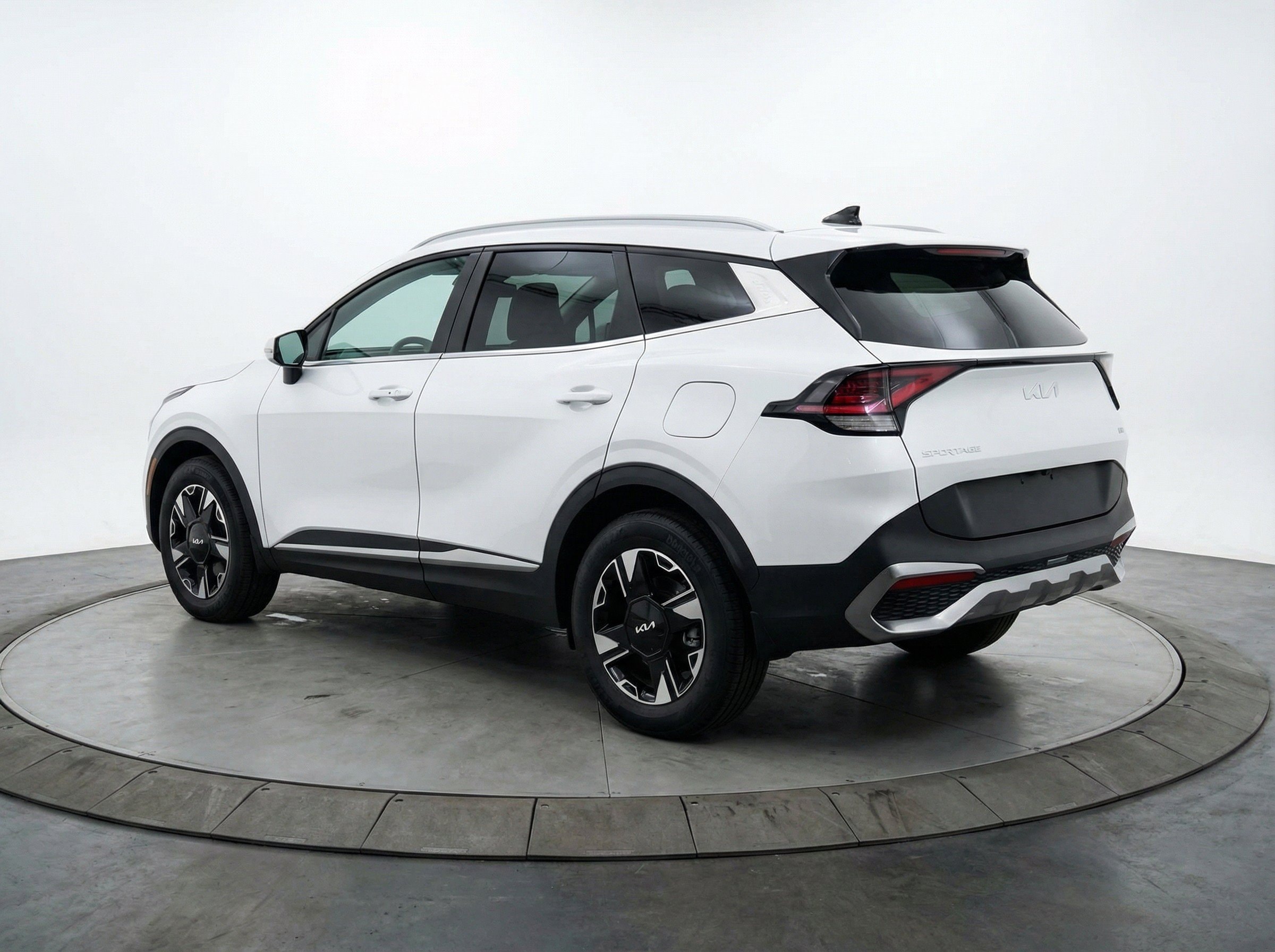 Thumbnail: 2026 Kia Sportage - 6