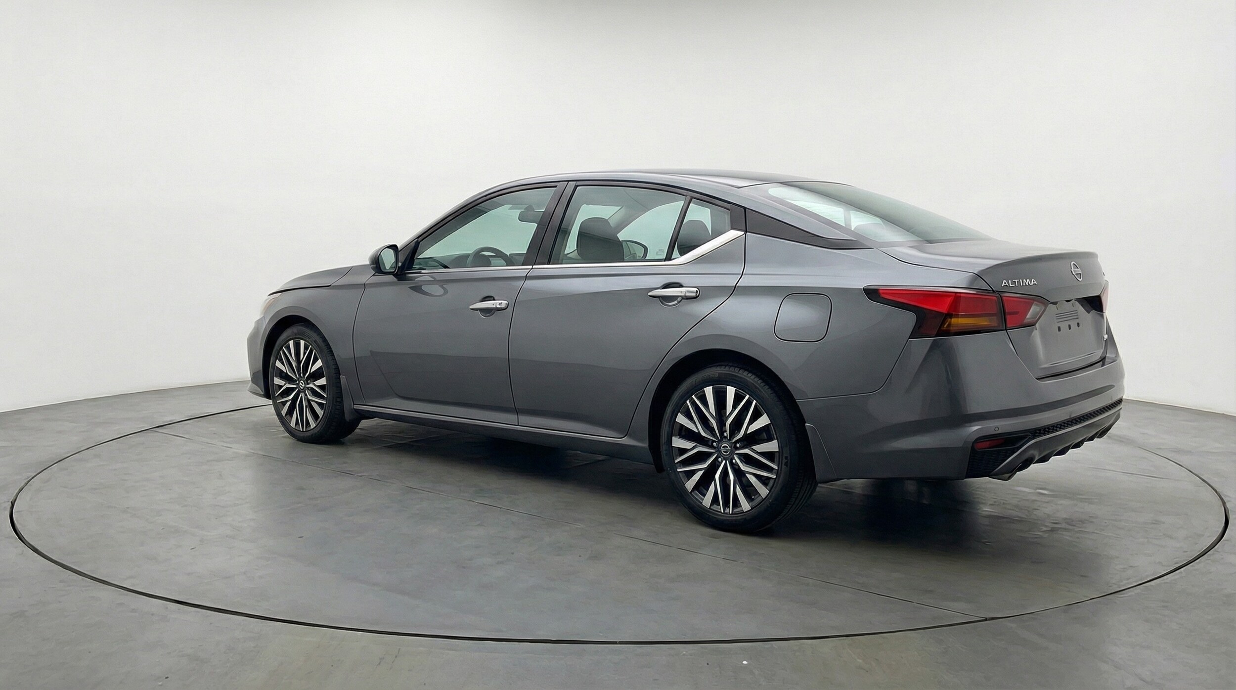 Thumbnail: 2025 Nissan Altima - 5