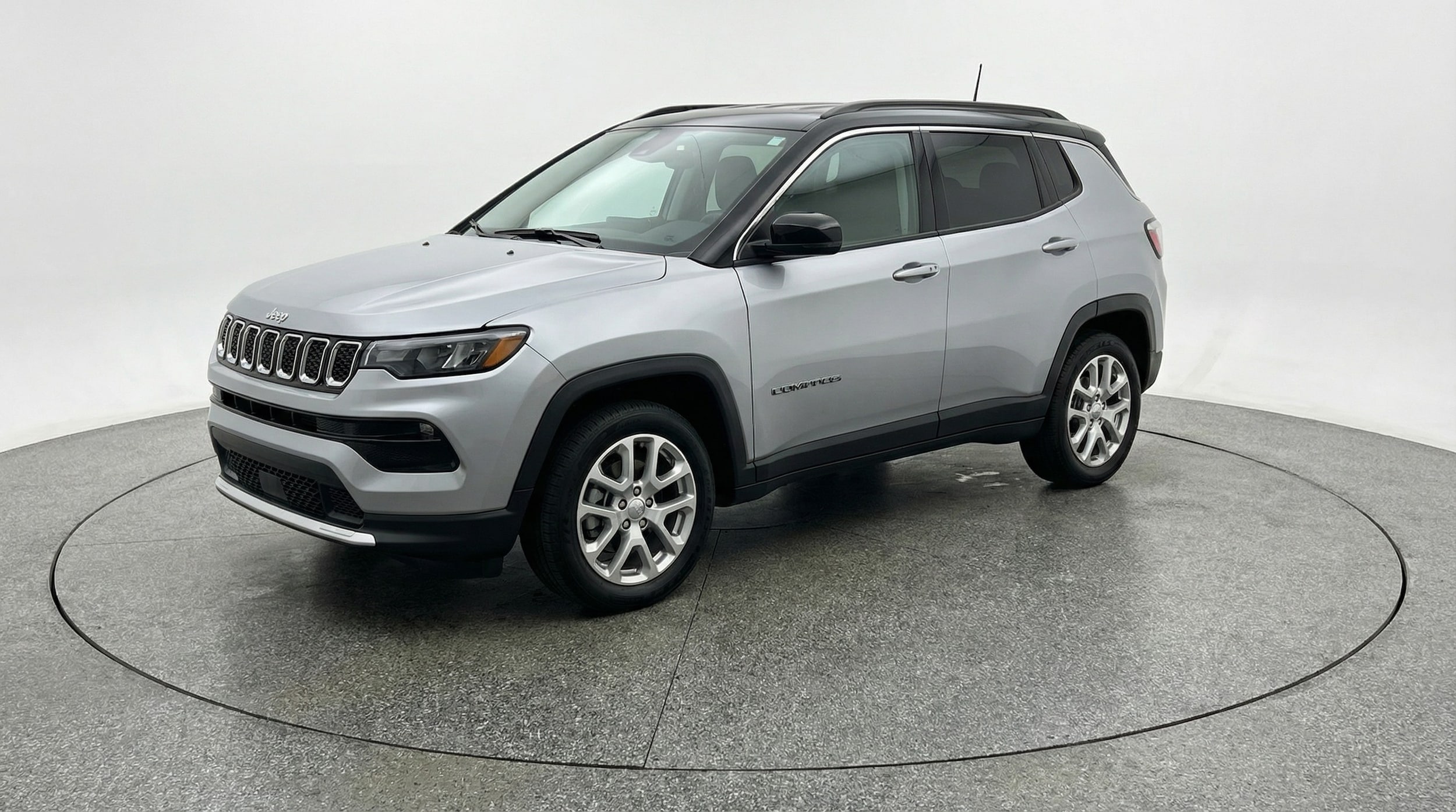 Thumbnail: 2025 Jeep Compass - 3