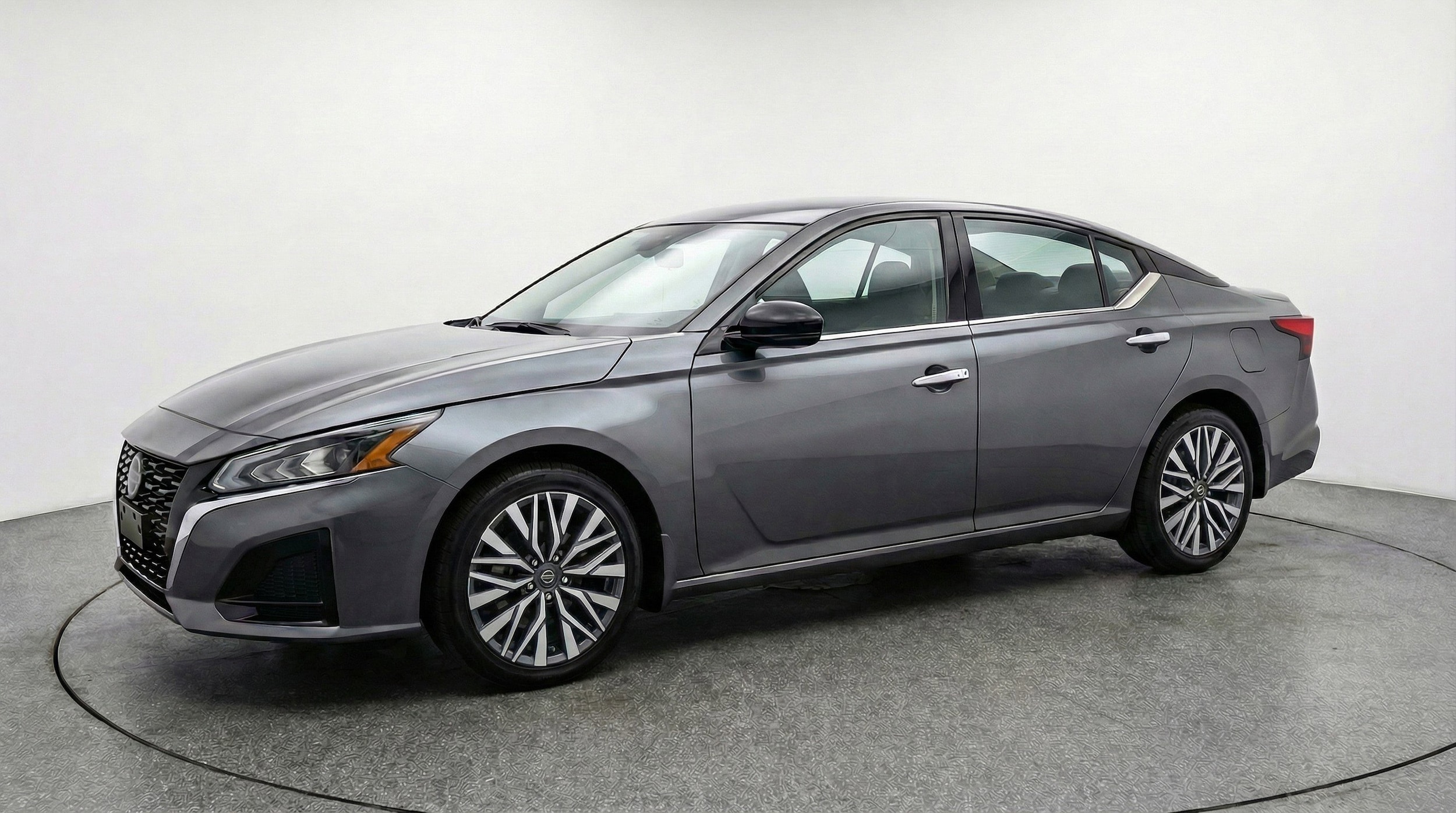 Thumbnail: 2025 Nissan Altima - 3