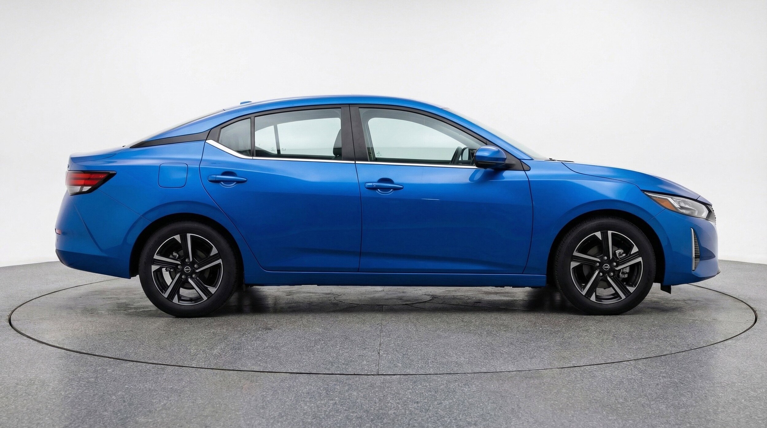 Thumbnail: 2025 Nissan Sentra - 11