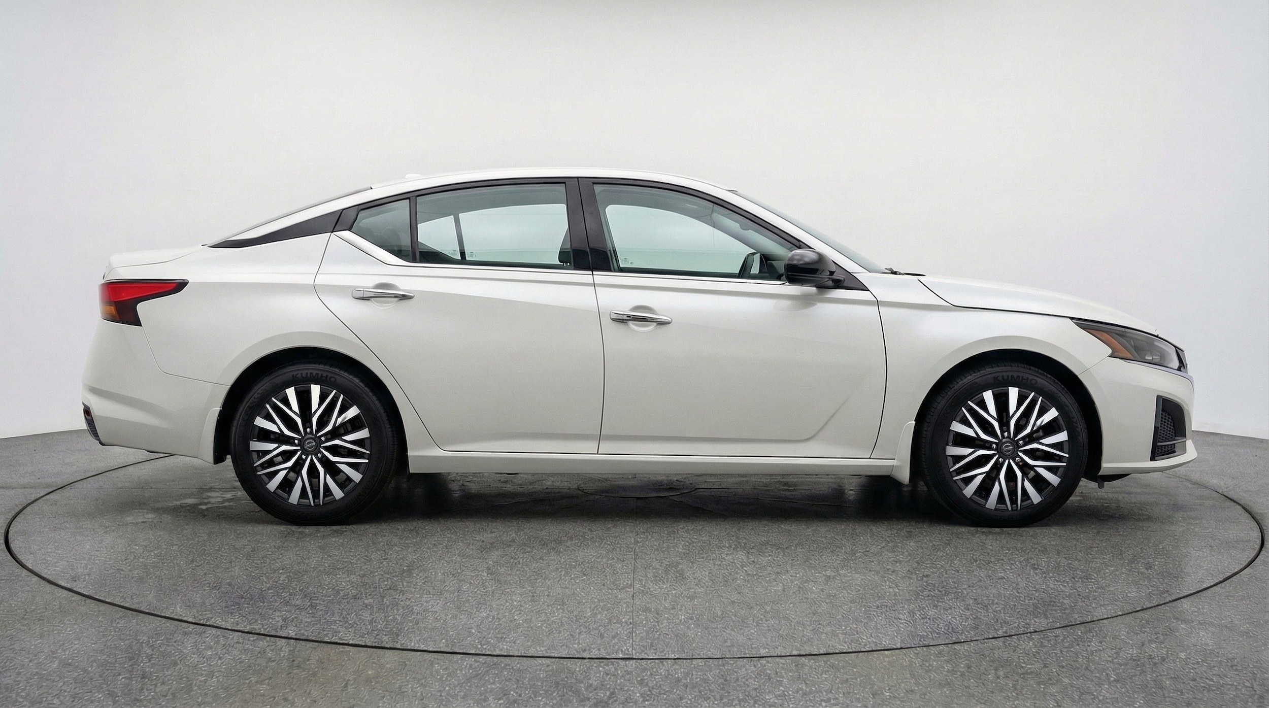 Thumbnail: 2025 Nissan Altima - 11