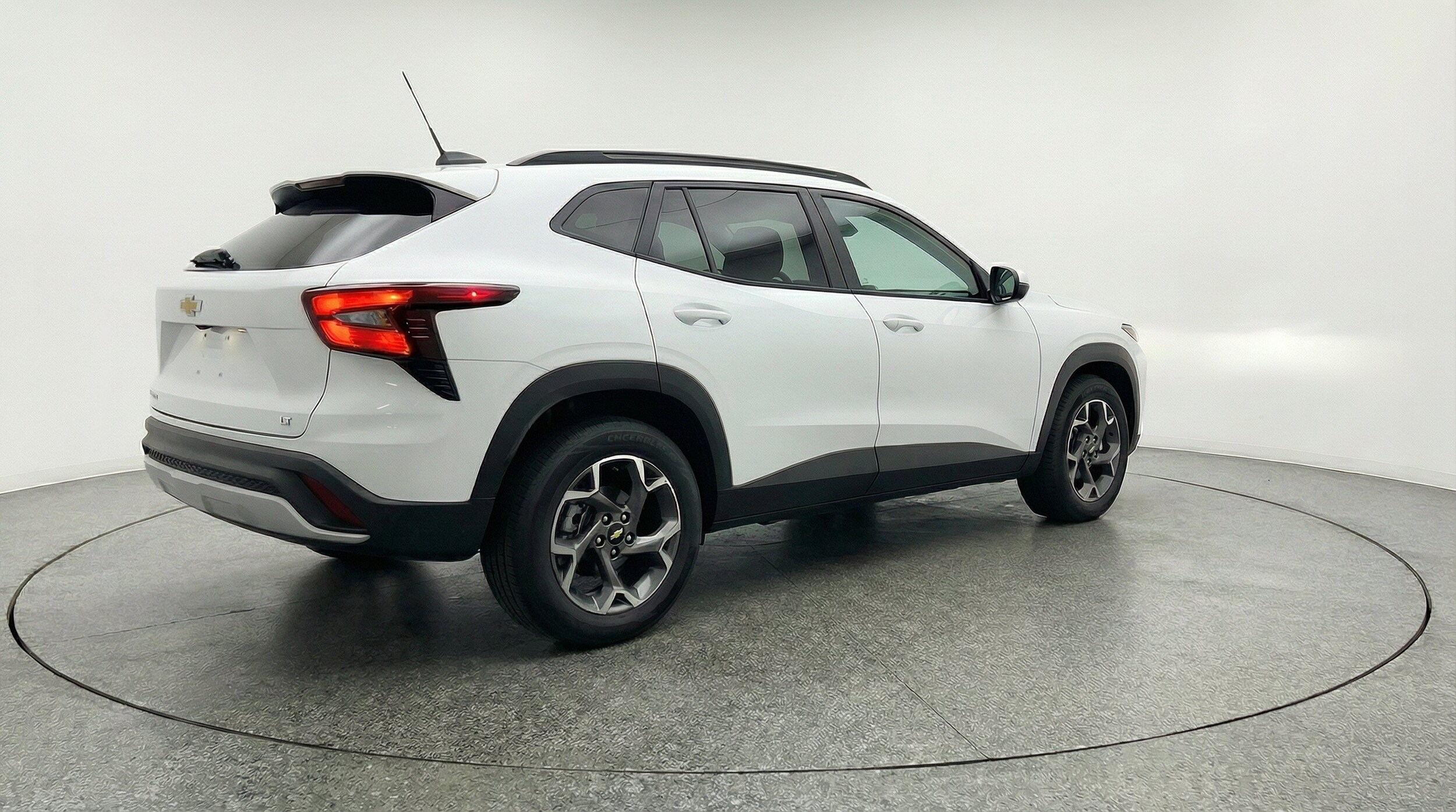 Thumbnail: 2025 Chevrolet Trax - 9