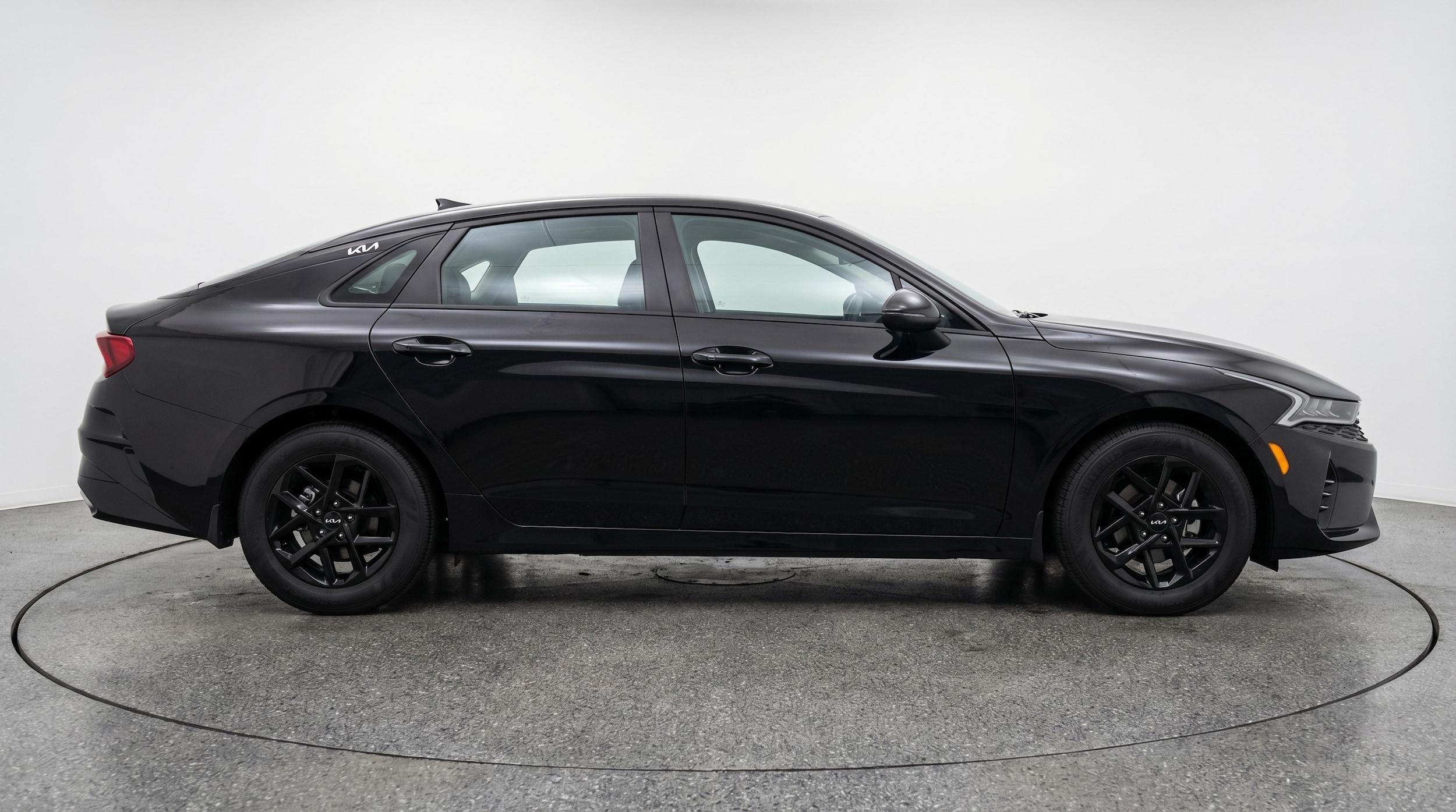 Thumbnail: 2025 Kia K5 - 8