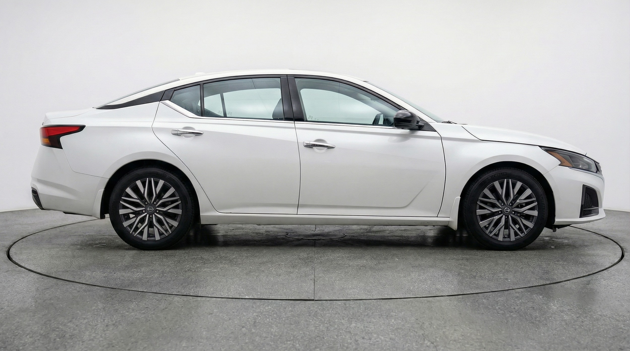 Thumbnail: 2025 Nissan Altima - 8