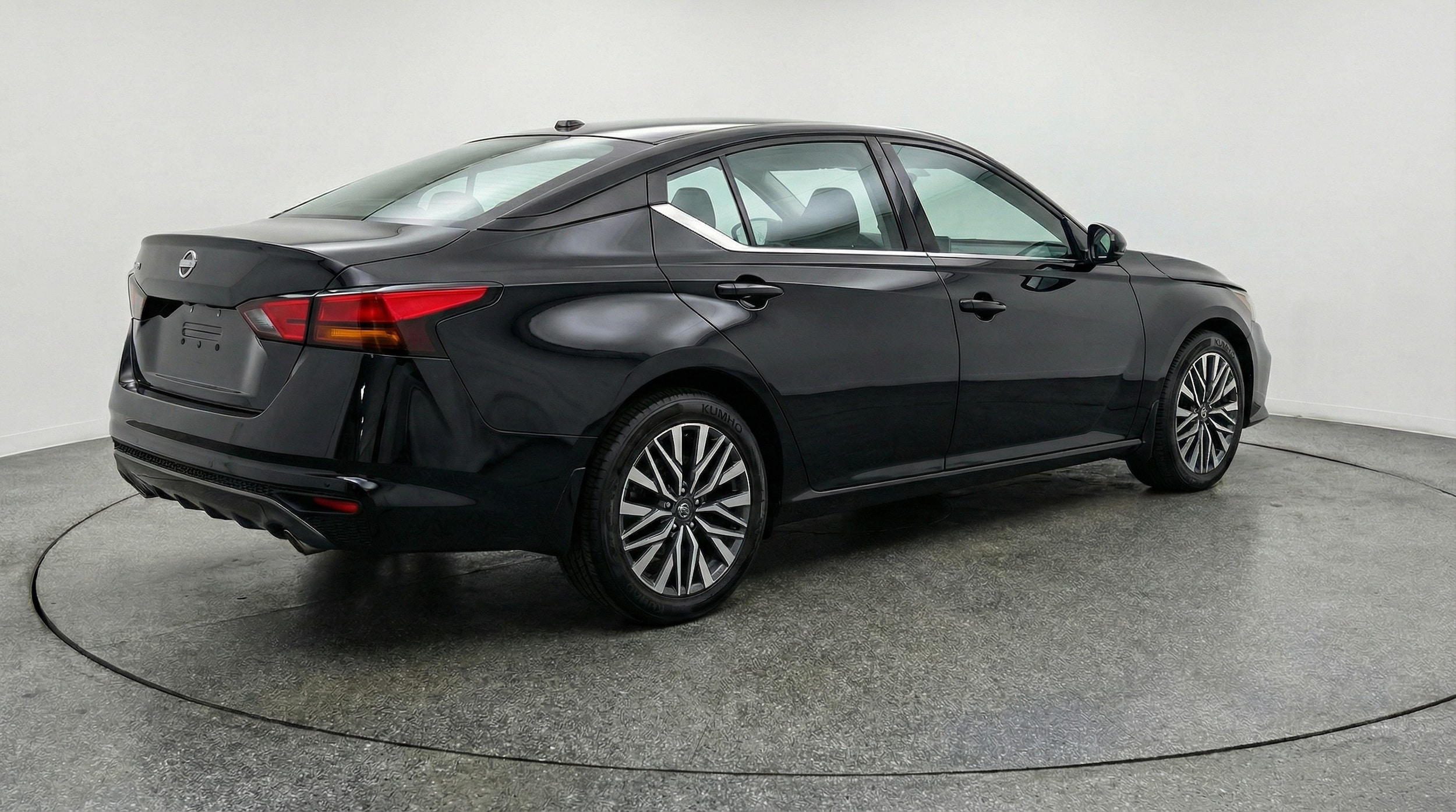 Thumbnail: 2025 Nissan Altima - 7