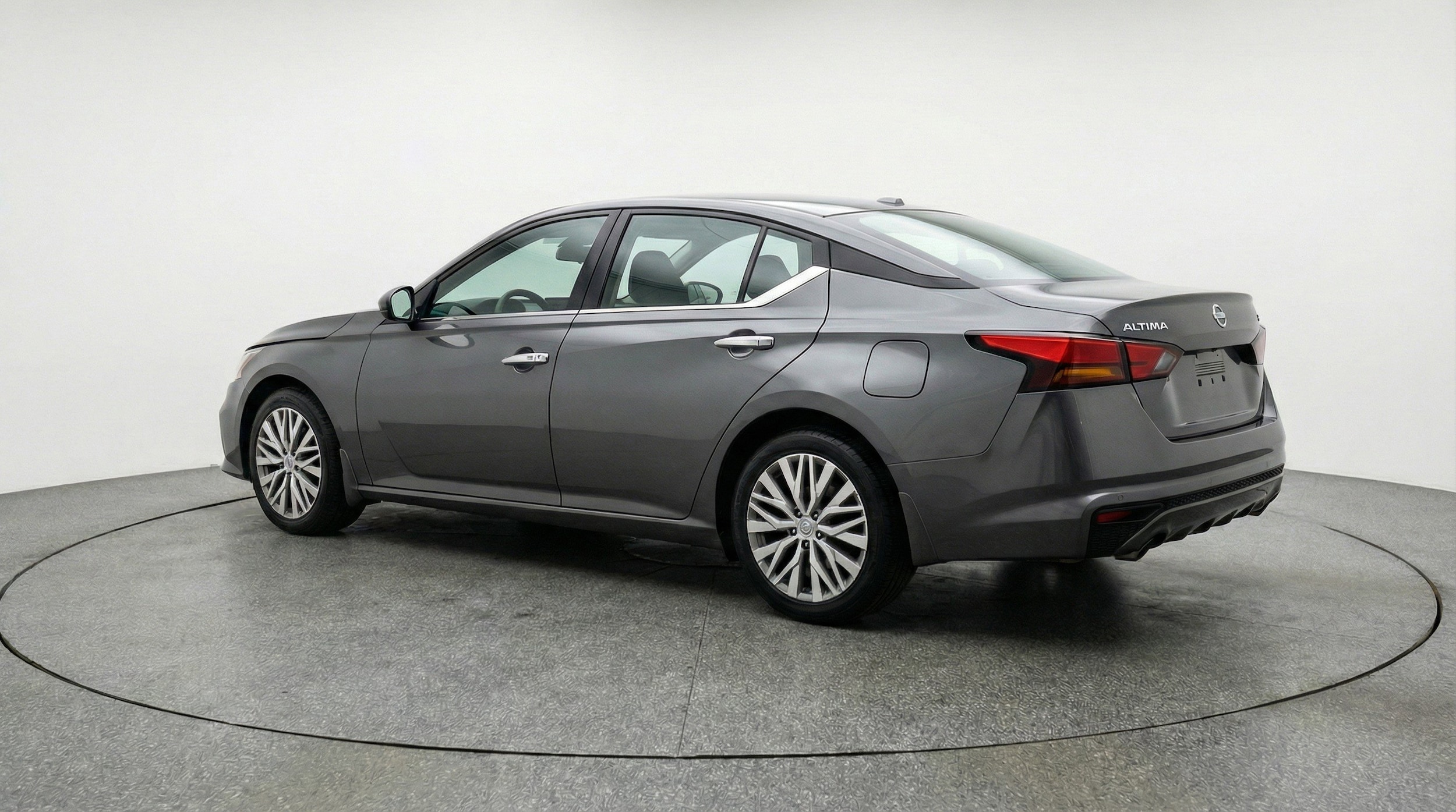 Thumbnail: 2025 Nissan Altima - 6