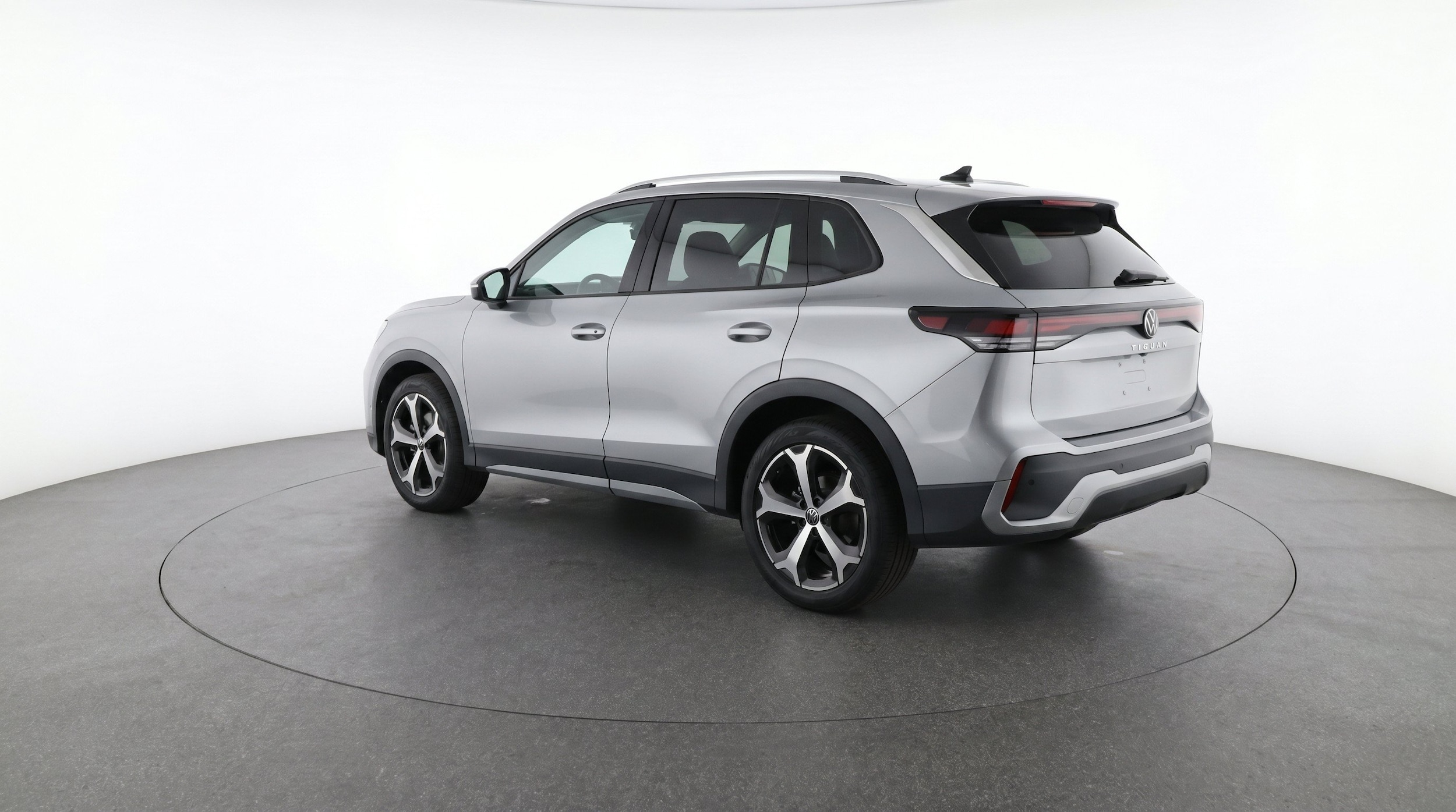 Thumbnail: 2026 Volkswagen Tiguan - 6