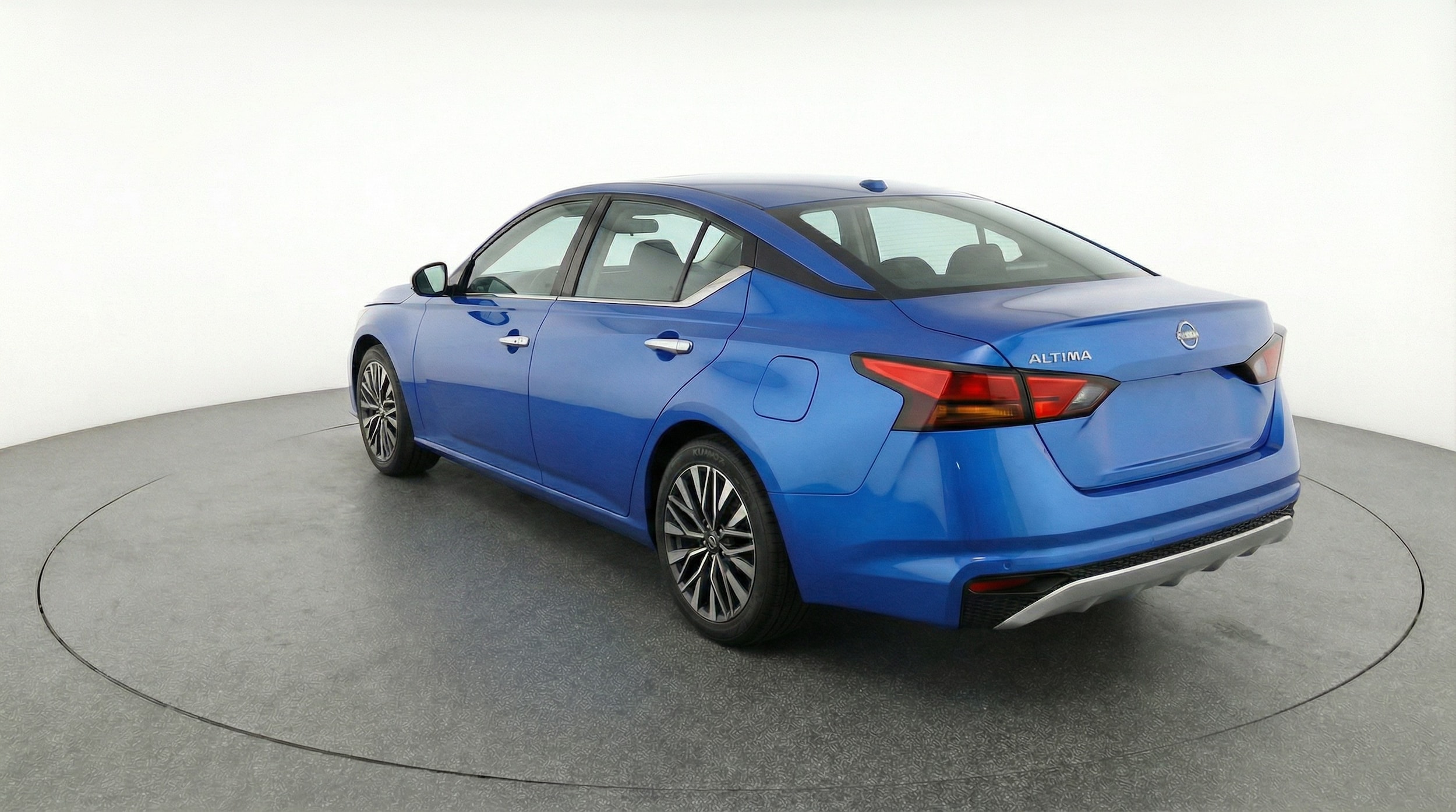 Thumbnail: 2025 Nissan Altima - 5