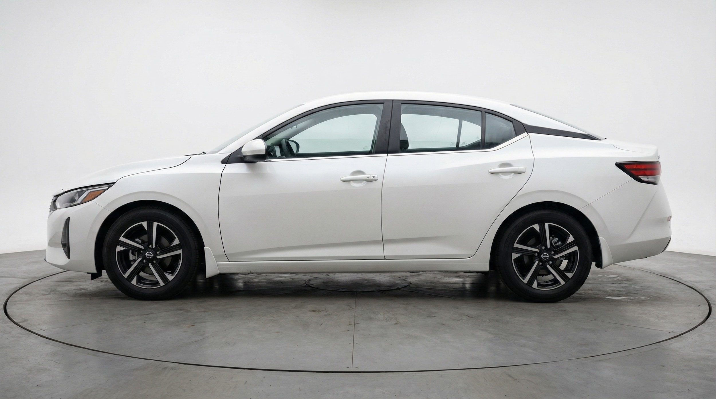 Thumbnail: 2025 Nissan Sentra - 4