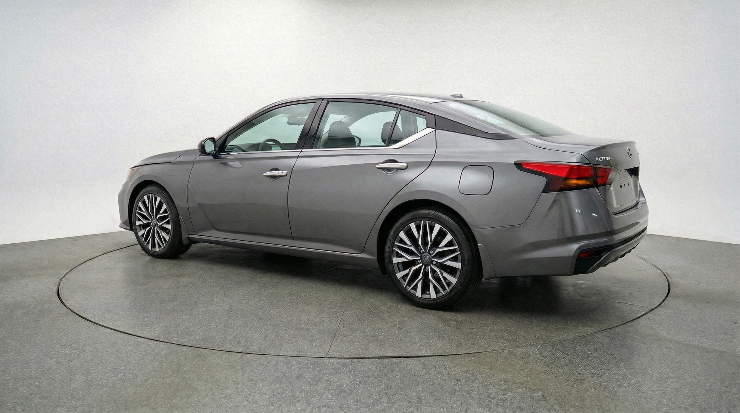 Thumbnail: 2025 Nissan Altima - 5