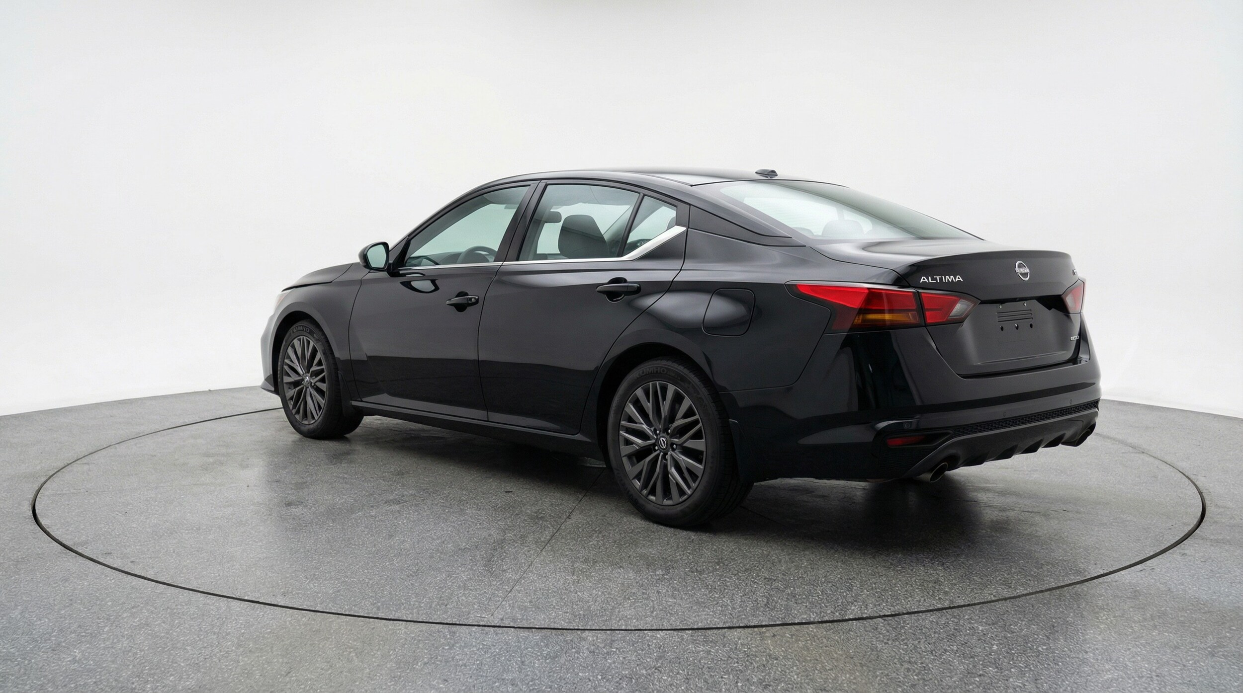 Thumbnail: 2025 Nissan Altima - 5