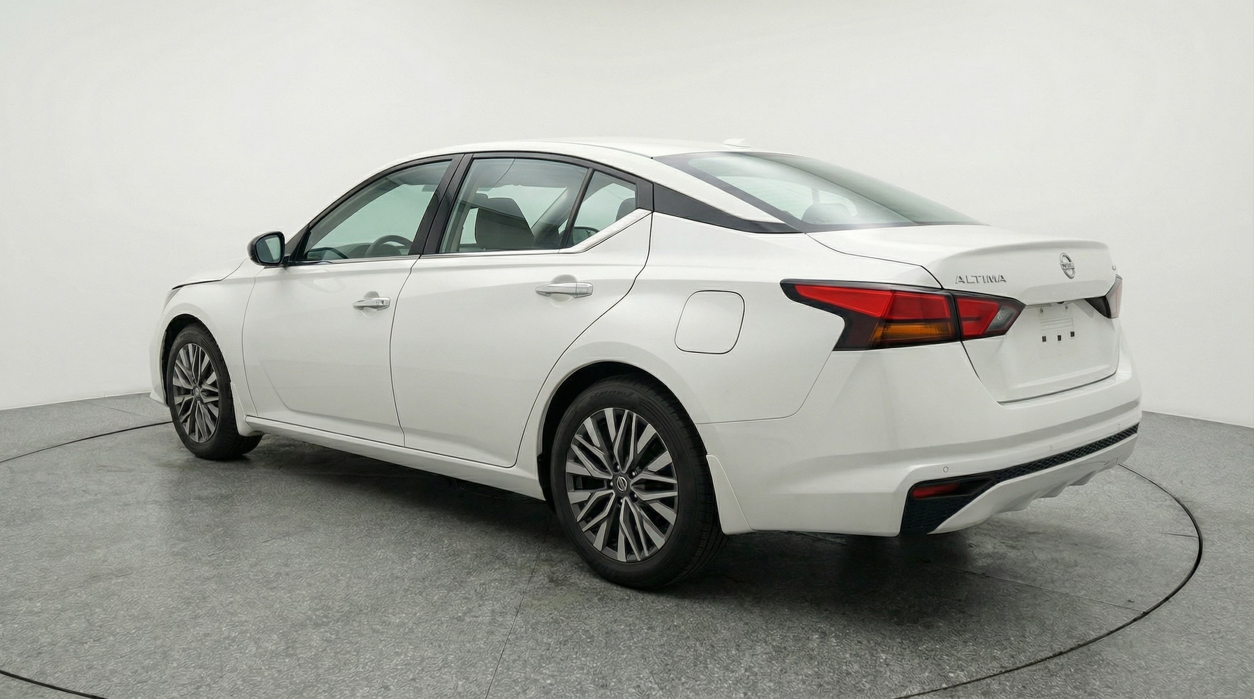 Thumbnail: 2025 Nissan Altima - 5