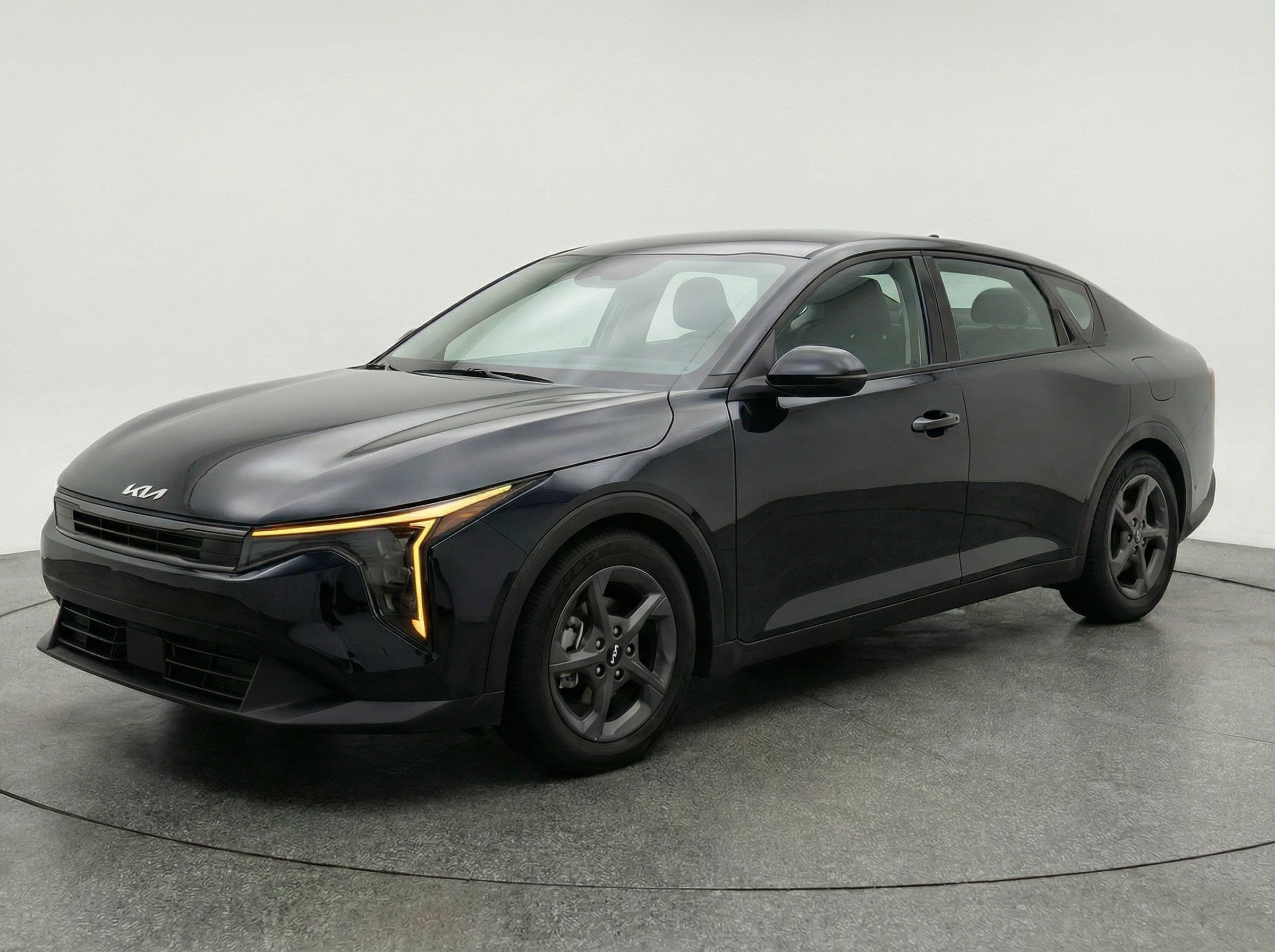 Thumbnail: 2025 Kia K4 - 3