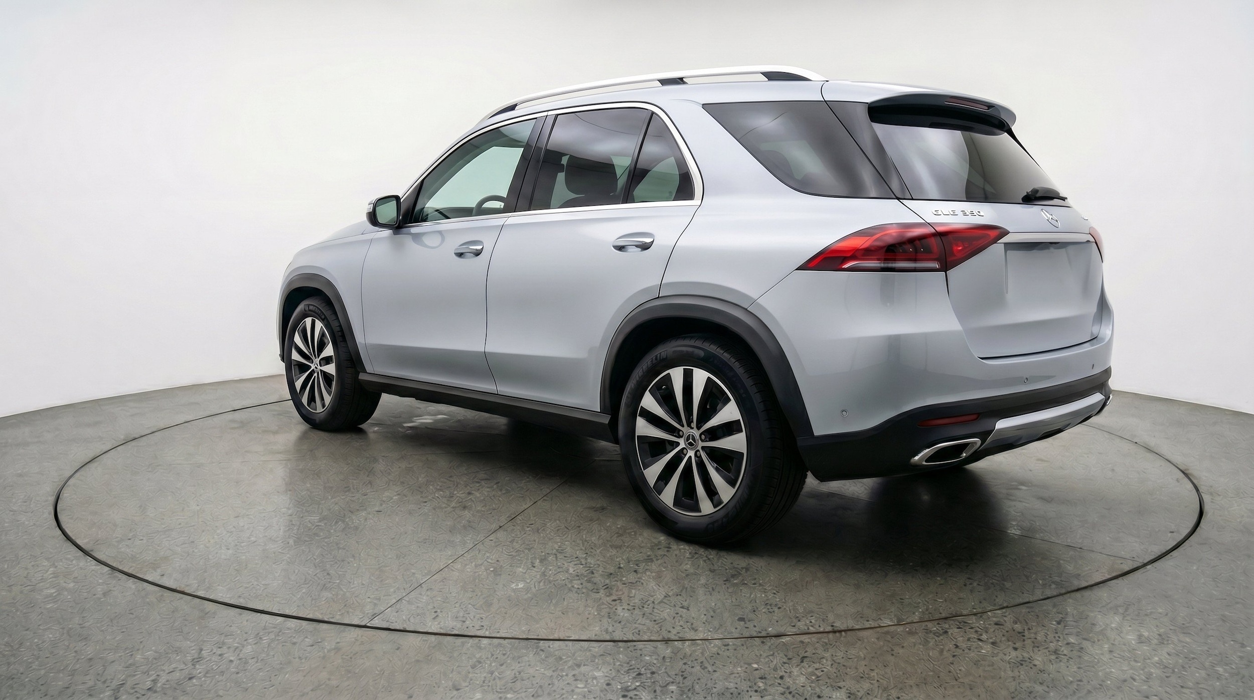 Thumbnail: 2026 Mercedes-Benz GLE - 6