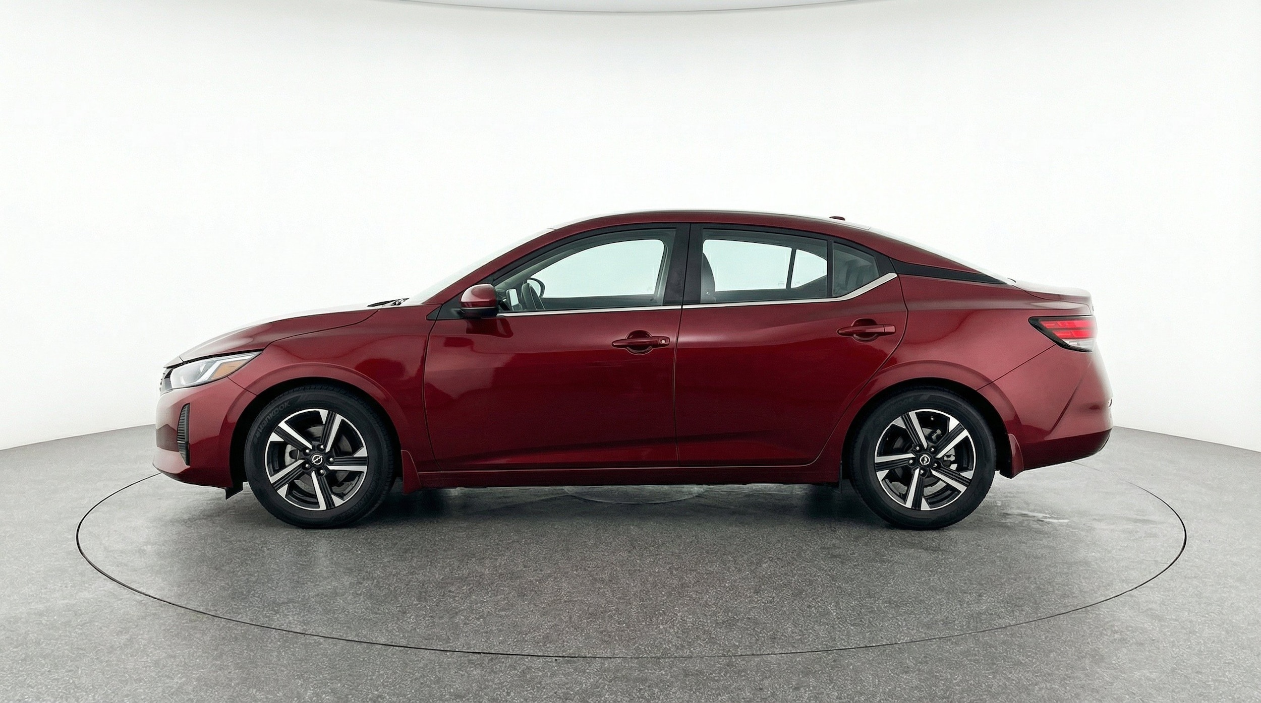 Thumbnail: 2025 Nissan Sentra - 5