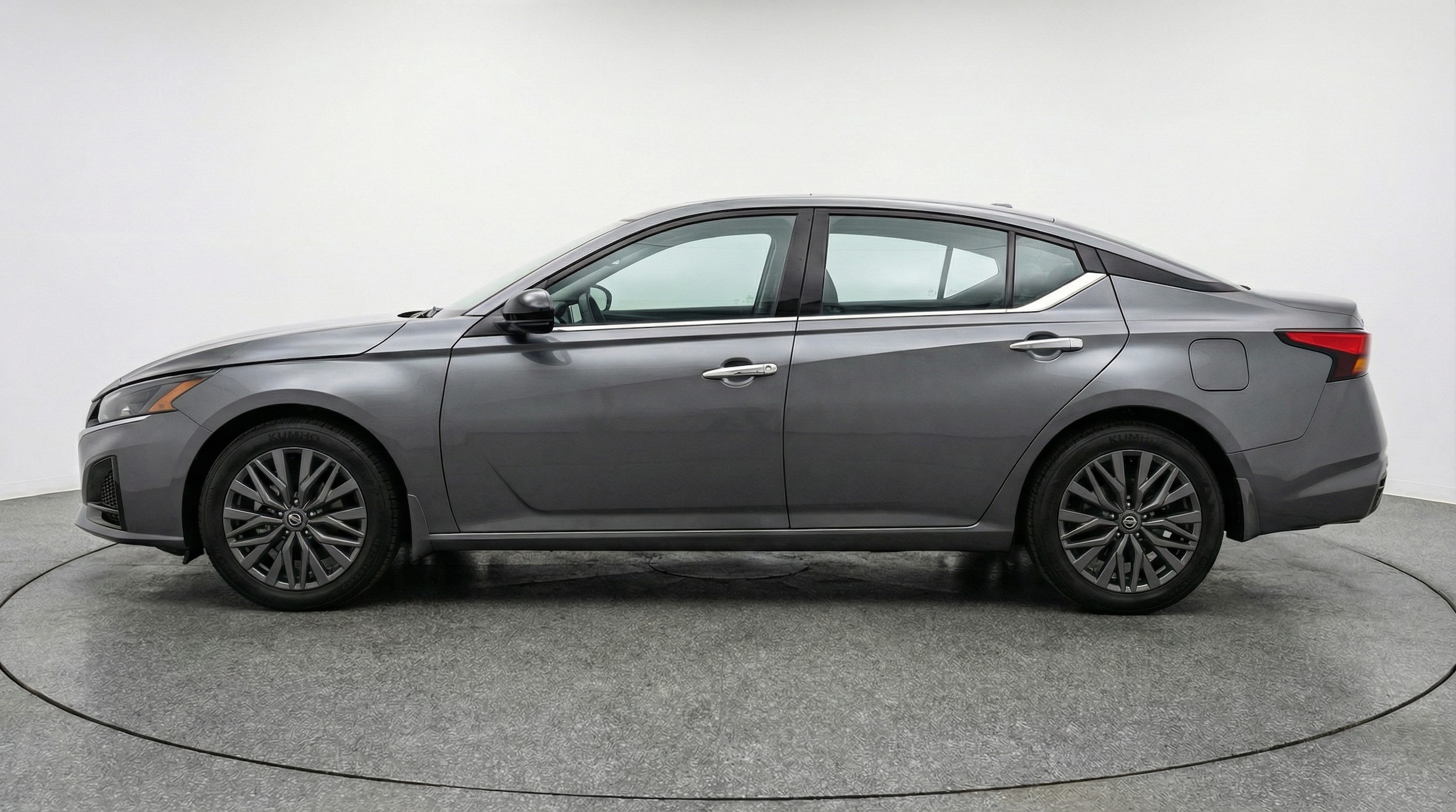 Thumbnail: 2025 Nissan Altima - 4