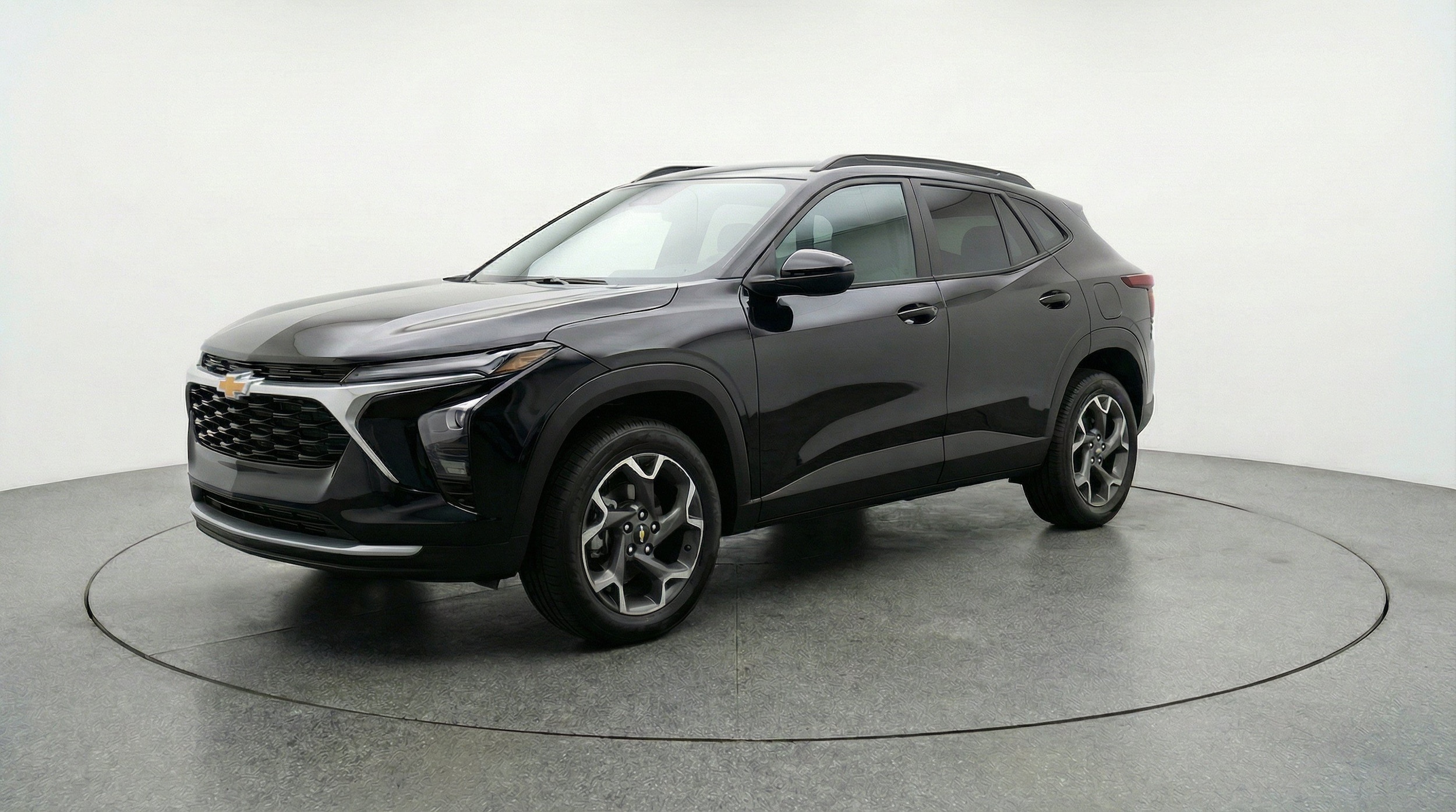 Thumbnail: 2025 Chevrolet Trax - 3