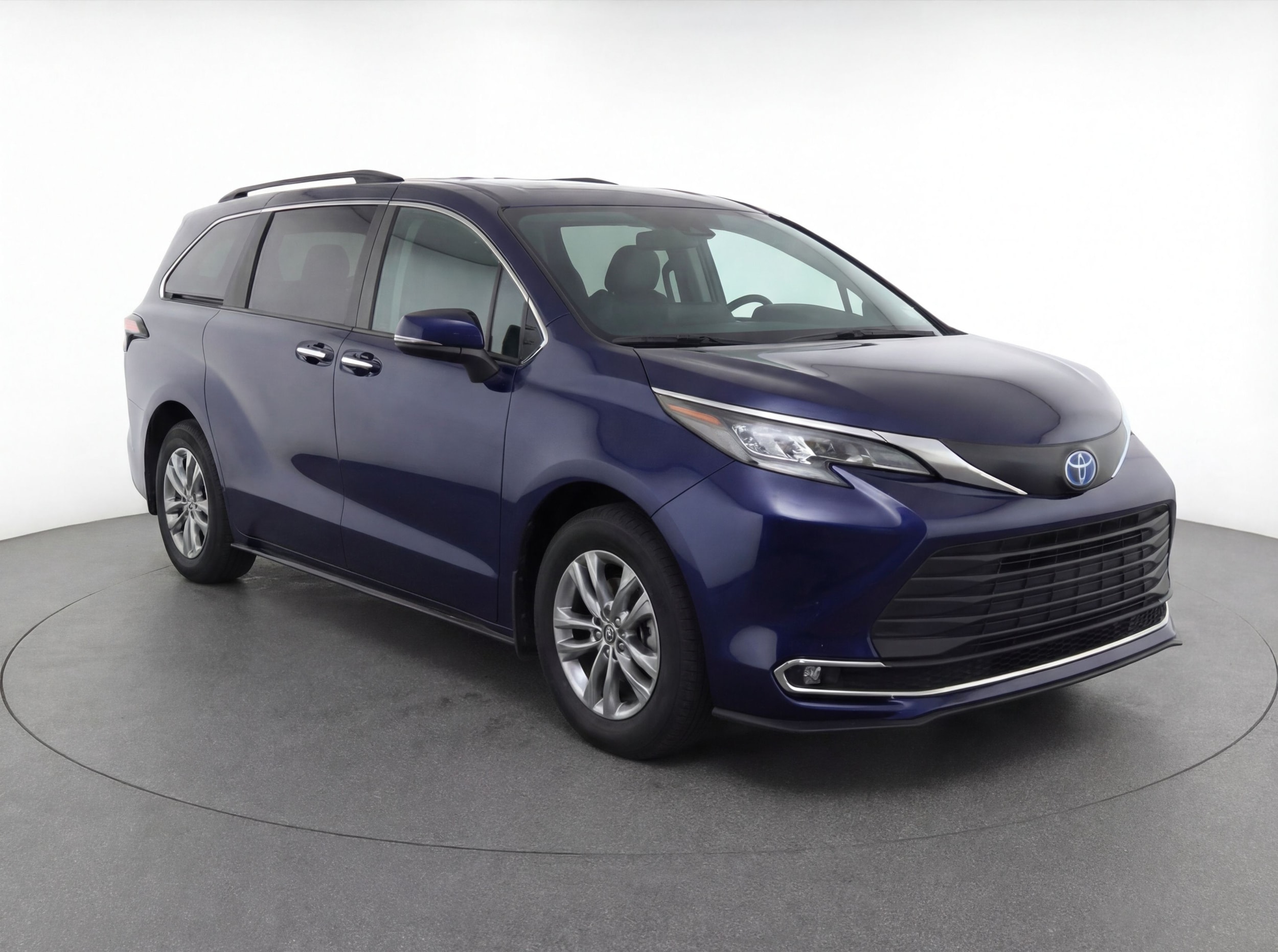Thumbnail: 2024 Toyota Sienna - 1