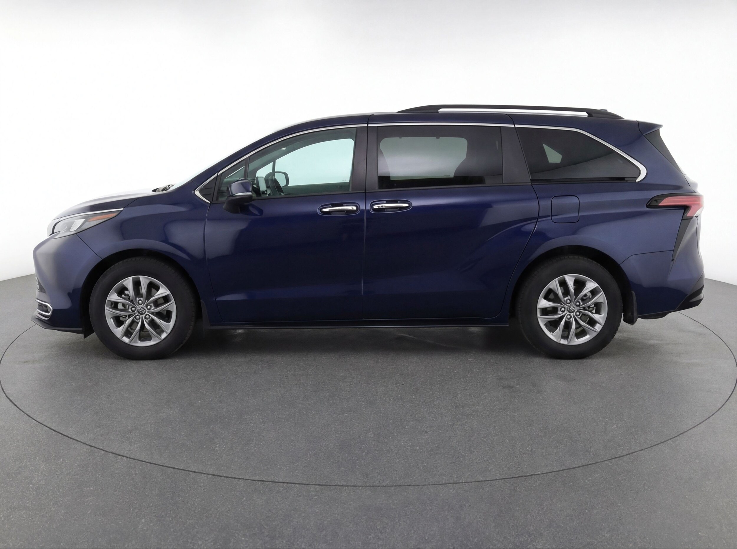 Thumbnail: 2024 Toyota Sienna - 5