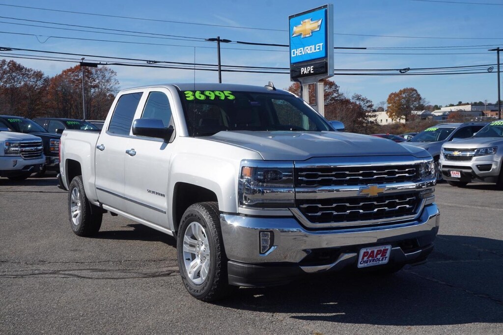 Used 2017 Chevrolet Silverado 1500 LTZ 4WD Crew Cab 143.5 LTZ w/1LZ