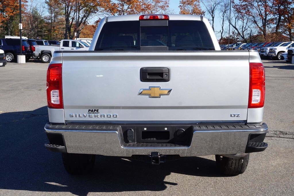 Used 2017 Chevrolet Silverado 1500 LTZ 4WD Crew Cab 143.5 LTZ w/1LZ