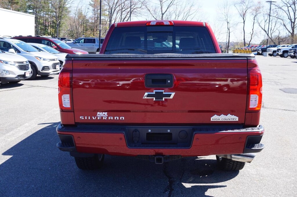 Used 2018 Chevrolet Silverado 1500 High Country 4WD Crew Cab 143.5 High Country