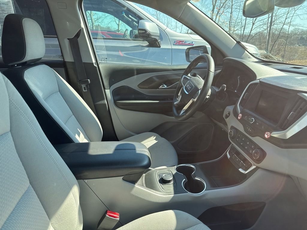 Used 2024 GMC Terrain SLE SUV