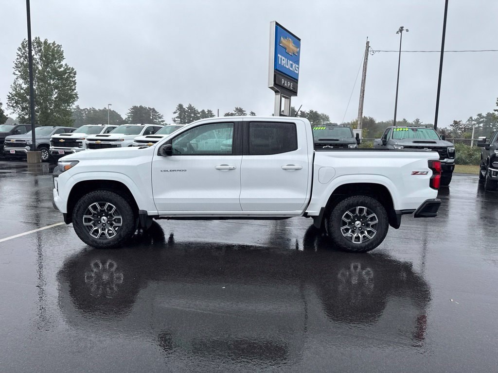 2026 Chevrolet Colorado Z71 - Photo 11
