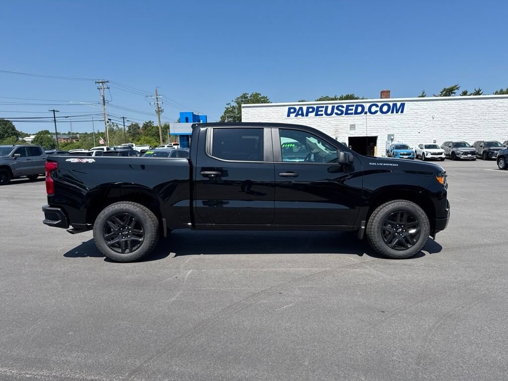 New 2026 Chevrolet Silverado 1500 Custom Truck