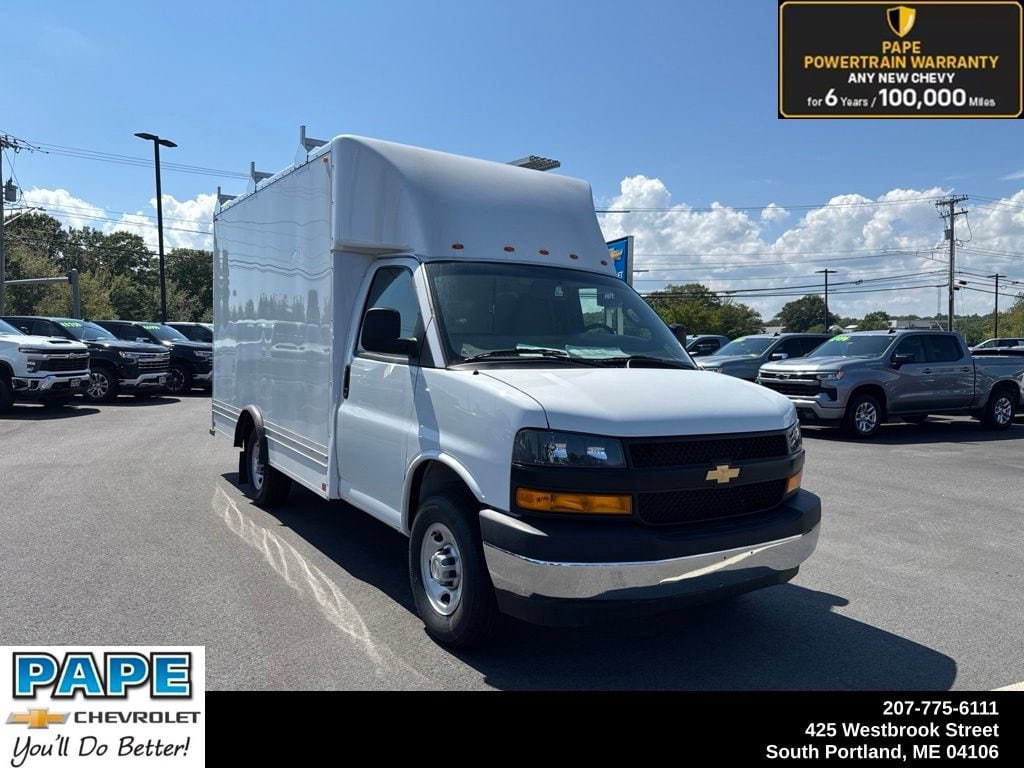 2025 Chevrolet Express Cutaway