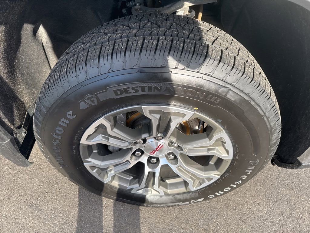 2025 GMC Sierra 1500 SLT - Photo 13