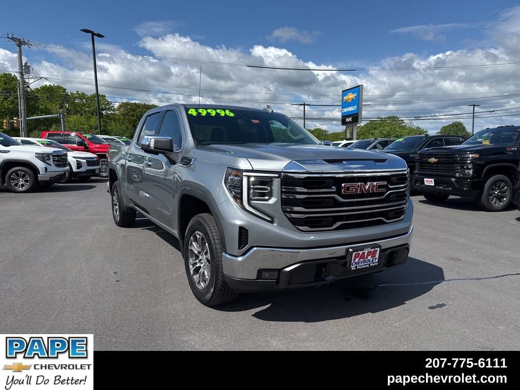 2026 GMC Sierra 4WD Crew Cab Short Box SLT's photo