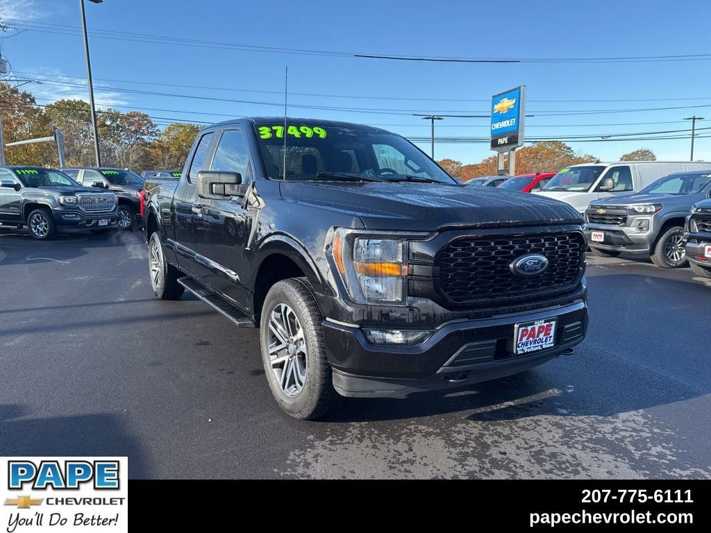 2023 Ford F-150 XL's photo