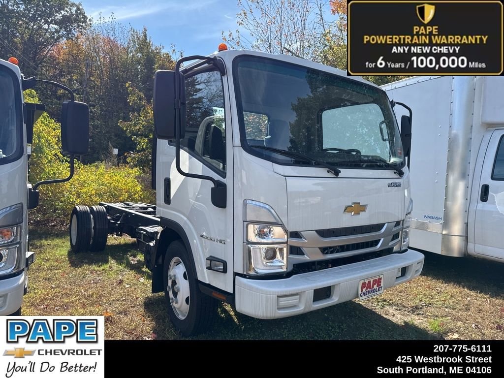 2024 Chevrolet Low Cab Forward Base's photo