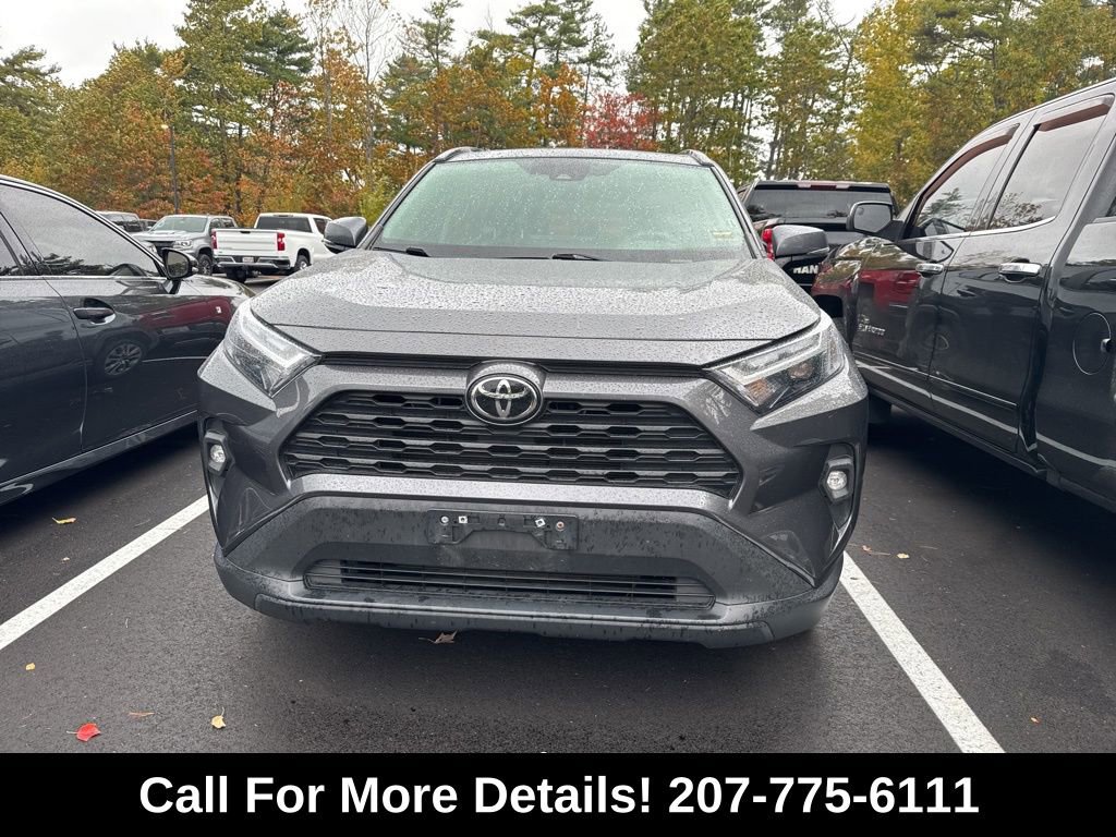 2022 Toyota RAV4 XLE Premium photo 3