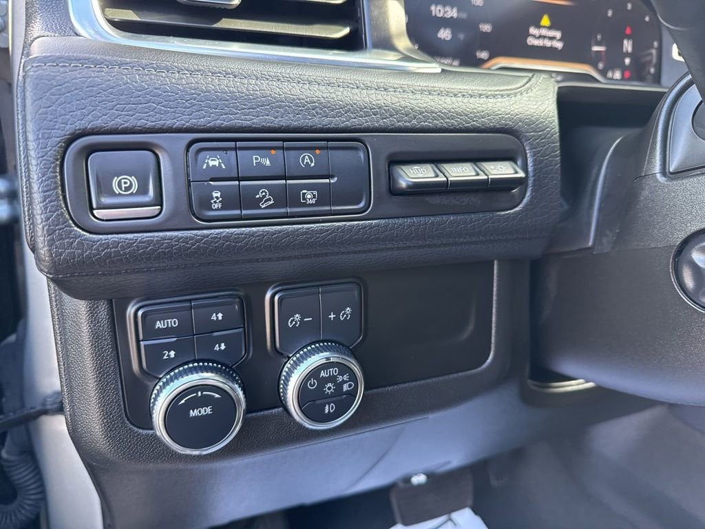 2024 GMC Yukon XL Denali - Photo 25