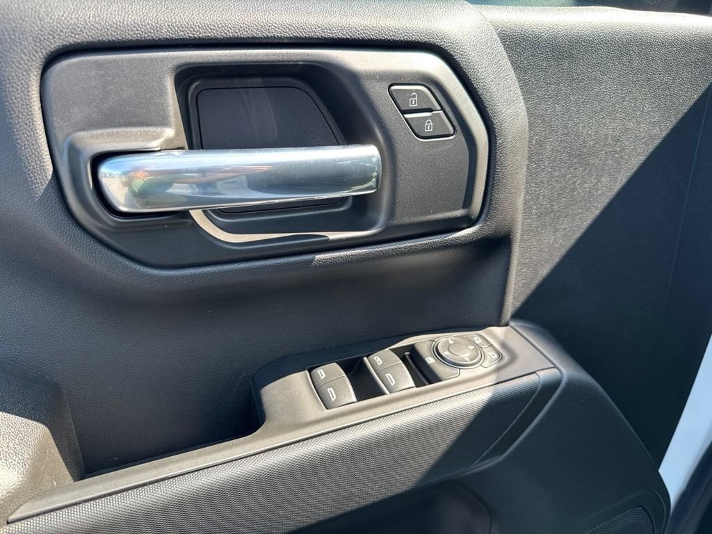 2026 Chevrolet Silverado 1500 Custom - Photo 15