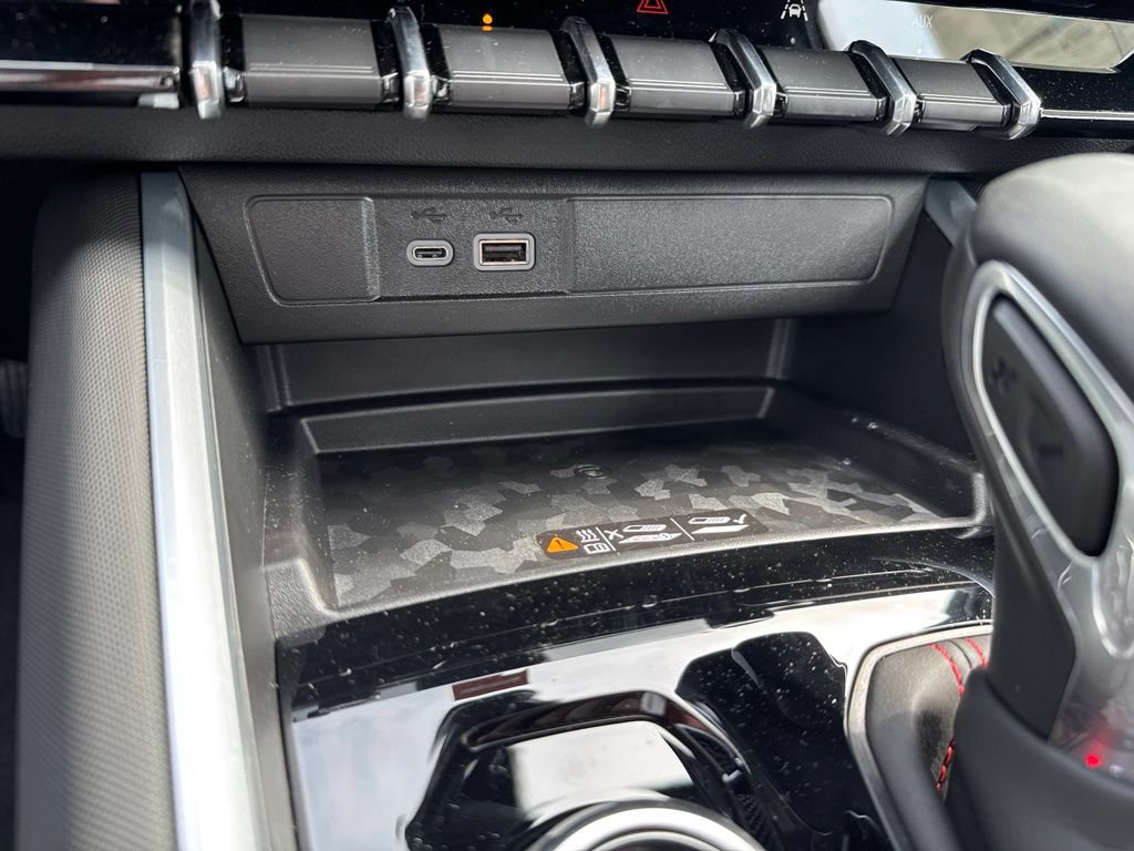 2026 Chevrolet Colorado Z71 - Photo 32