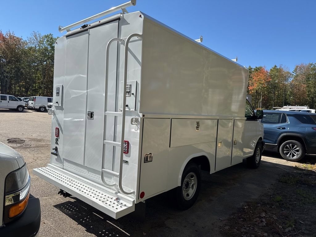 New 2025 Chevrolet Express Cutaway 3500 1WT Cutaway Van