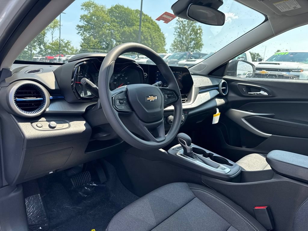 2026 Chevrolet Trax LS - Photo 21