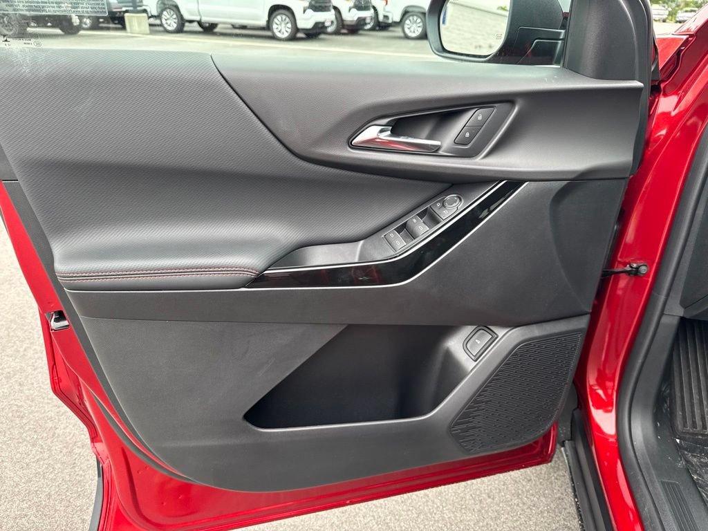 2027 Chevrolet Equinox RS - Photo 14