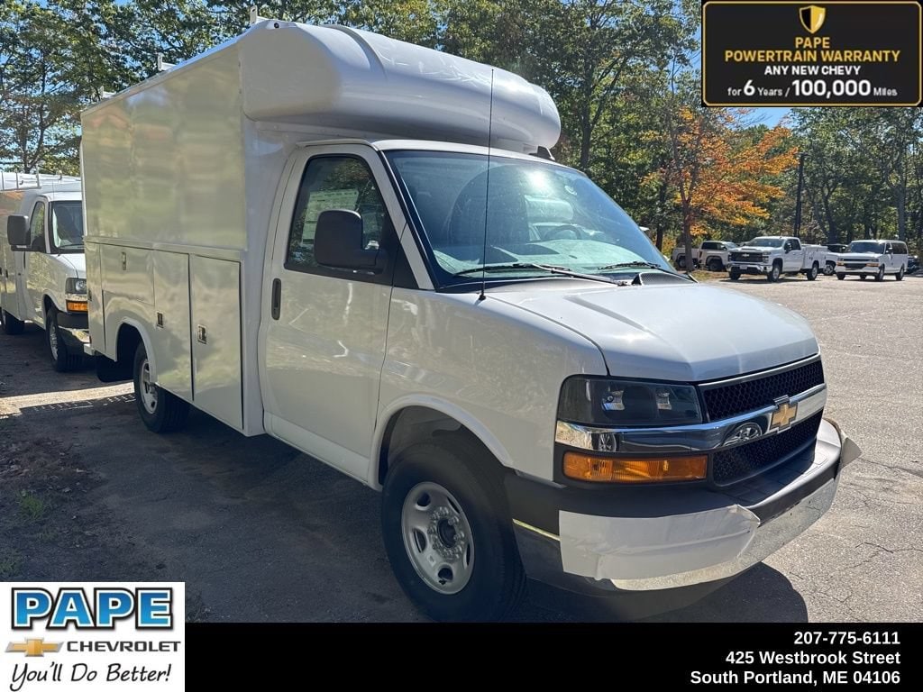 New 2025 Chevrolet Express Cutaway 3500 1WT Cutaway Van