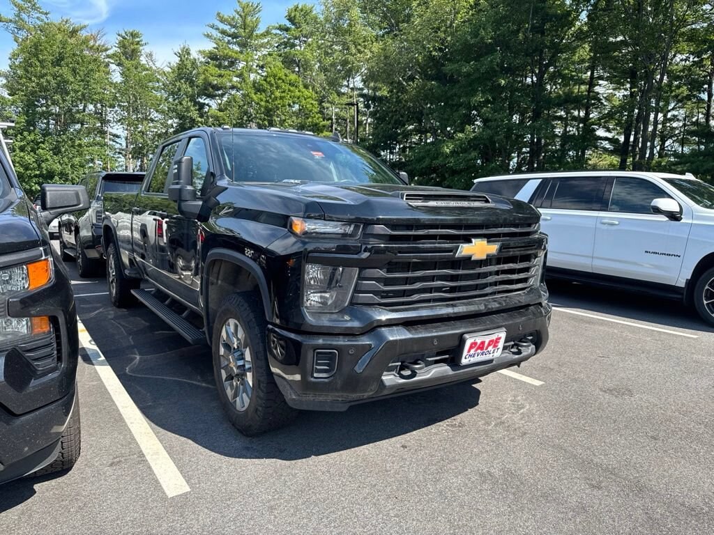 Used 2025 Chevrolet Silverado 2500 HD Custom Truck