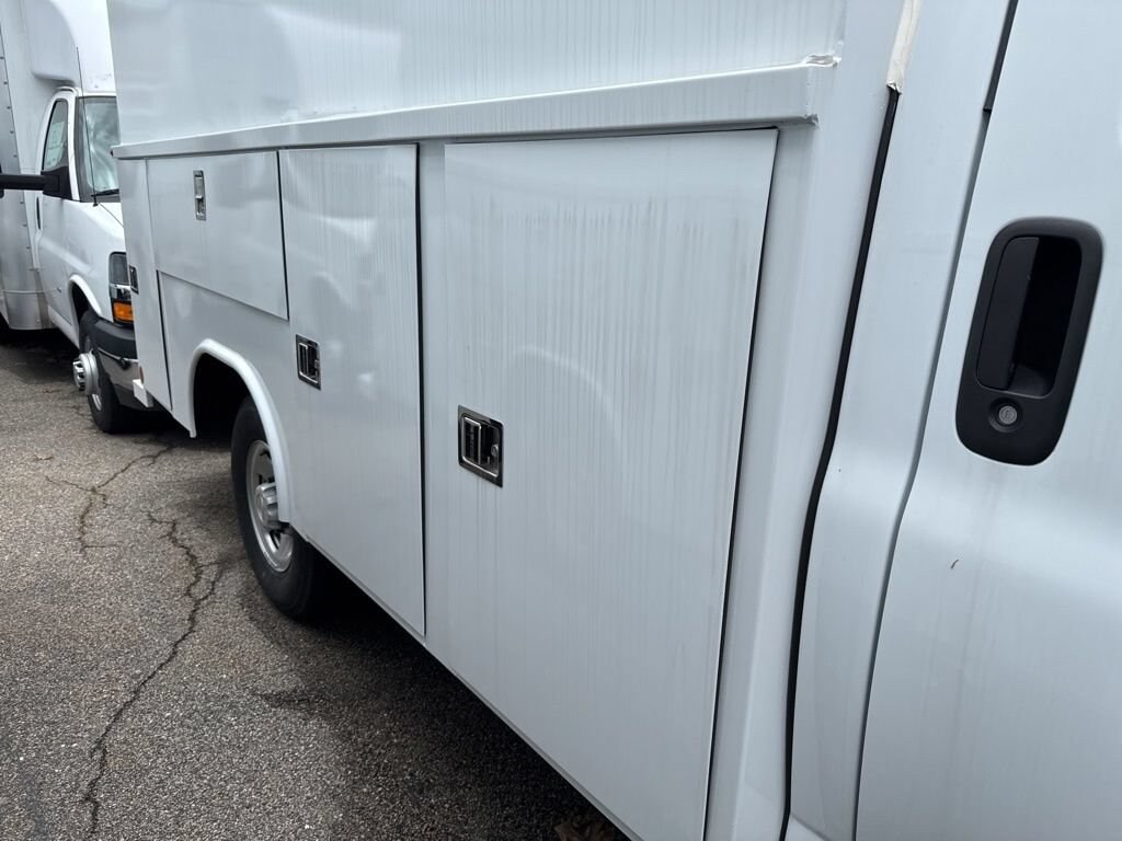 New 2025 Chevrolet Express Cutaway 3500 1WT Cutaway Van