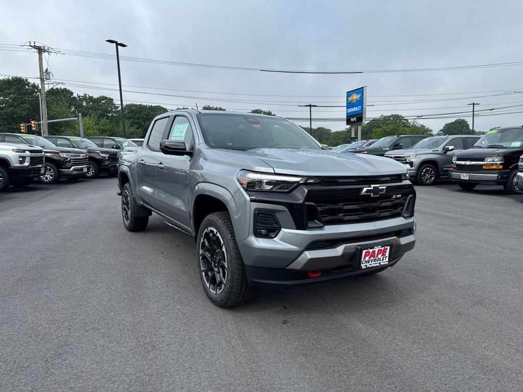 2026 Chevrolet Colorado Z71 - Photo 2
