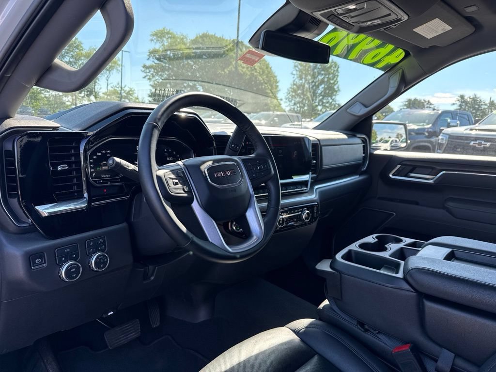 2025 GMC Sierra 1500 SLT - Photo 16