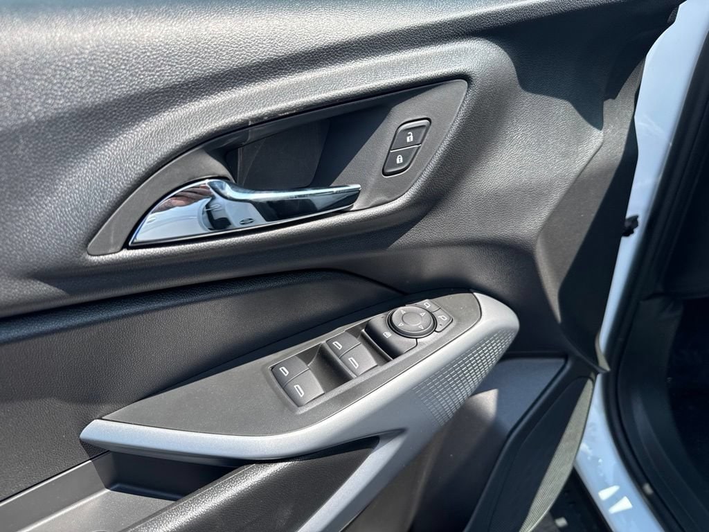 2026 Chevrolet Trax LS - Photo 15