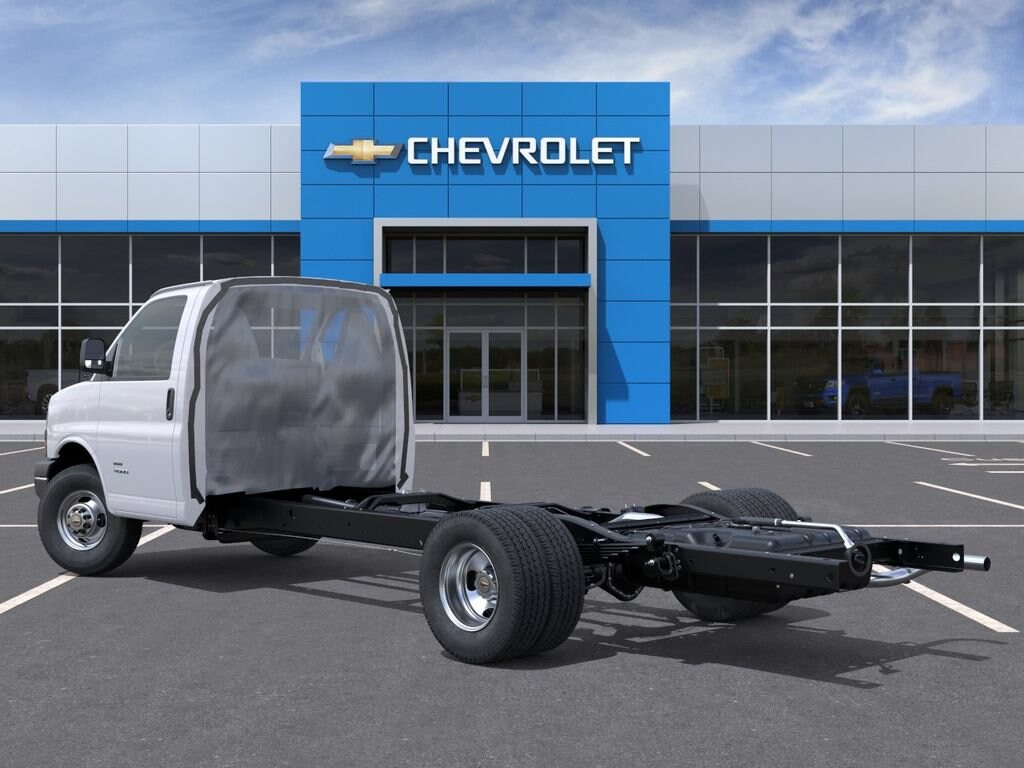 New 2026 Chevrolet Express Cutaway 4500 2WT Cutaway Van