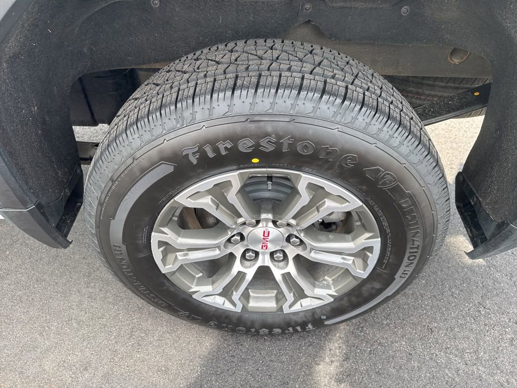 2025 GMC Sierra 1500 SLT - Photo 11